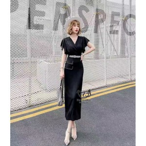 Real time shooting of high-end women's lace patchwork temperament dress, slim fit fashionable and elegant dress trend