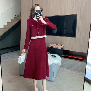 Autumn and winter small fragrant style stand up collar lace patchwork short coat corduroy set A-line half body long skirt two-piece set 5883