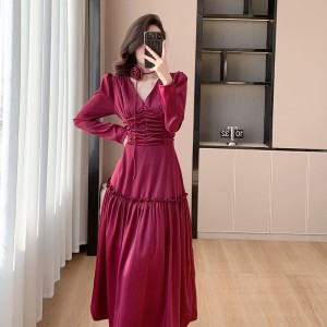 Realistic photo of 2024 autumn new satin goddess slimming temperament dress with rose necklace 5999