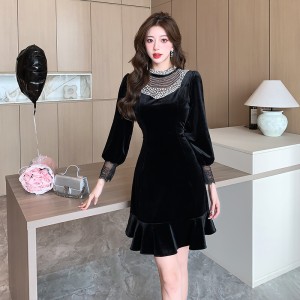 Real time shooting of heavy industry French dress, autumn and winter clothing, retro fish tail velvet, Hepburn style nail bead dress 5801