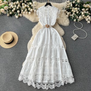 French temperament, high-end feel, stand up collar, hollowed out embroidery, lace stitching, sleeveless waist cinching, slimming and elegant dress