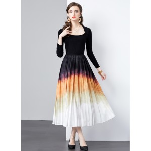 Real shot black slimming knitted sweater+fashionable gradient printed pleated skirt in stock