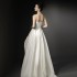 French satin light wedding dress, bride's high-end feeling, niche strapless flower dress, forest style high-end welcome and outdoor veil