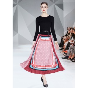 Real time spot French socialite temperament long sleeved knitted patchwork printed skirt high waist slimming dress special offer