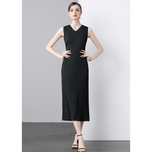 Factory direct sales of Miyake pleated versatile slim fit artistic niche straight tube skirt in stock 9221