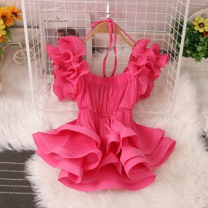 Internet celebrity hit 2022 design sense niche ruffle edge vest for women wearing summer sweet and spicy waist cinching short chic top