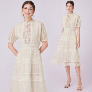 Spot Photo - French Fashion Retro Dress with Lace and Lace Splicing, V-neck Design, Short sleeved Dress