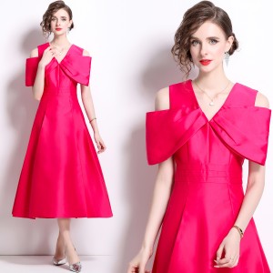 Real shooting spot 2024 summer new item niche design three-dimensional large bow high waist big swing dress dress