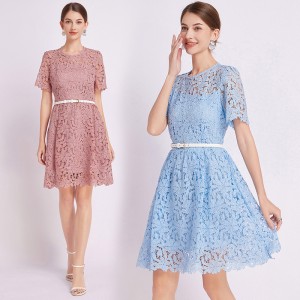 -Lace short sleeved round neck high-end temperament dress, beautiful waist cinching dress