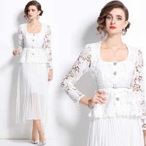 Real shot spot 2024 fairy temperament white square collar lace patchwork dress slim fit waist OL pleated skirt