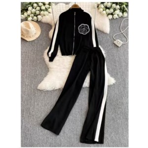 Fashion suit women's Korean version long sleeved contrasting color V-neck knitted cardigan jacket two-piece set high waist straight leg wide leg pants