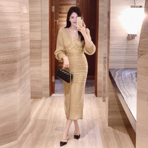 2024 Autumn/Winter New Women's High End V-neck Three Dimensional Flower Slimming Dress Gold Evening Dress