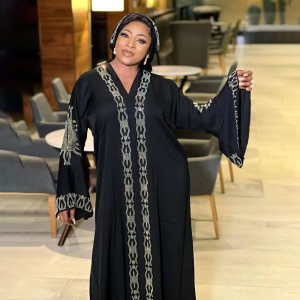 Cross border ethnic style plus size dress, Middle Eastern Muslim style long robe, fashionable V-neck, front and rear rhinestone flared sleeves