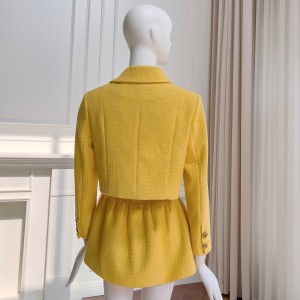 Yige Lira 2024 Autumn/Winter New Product Yellow Long Sleeve Temperament Short Top Coat Paired with Sexy Half Skirt for Women