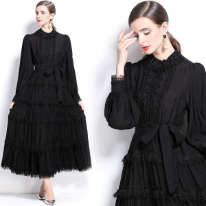 Real time spot lace lace long sleeved buckle long dress, autumn classic intellectual vacation style ins