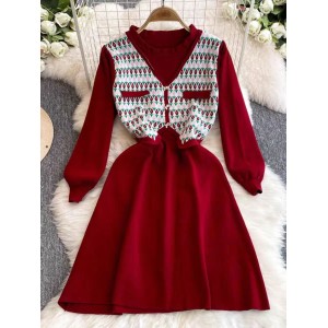 2024 Autumn/Winter New Women's French Style Coat with Bottom Coat, Knitted Dress, Small