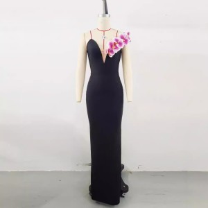 Independent Station New Women's Flower Shoulder Bandage Evening Dress High end Banquet Black Dress Design Sense Dress