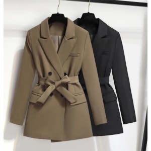 Advanced design sense, black suit jacket, feminine Korean style, light mature, gentle style, small stature, waist cinching suit jacket