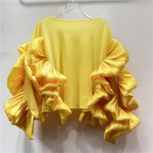 European and American retro style round neck ruffled loose long sleeved shirt for women with a trendy and irregular top