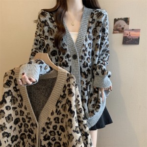 Real time shooting of plus size women's clothing 2024 fashion new style lazy style loose V-neck patchwork leopard print cardigan sweater jacket