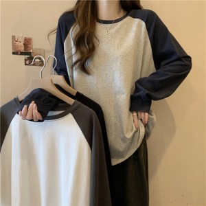 New loose long sleeved T-shirt for early spring, autumn and winter 2024, with color blocking splicing and raglan sleeves as the base for women's innerwear