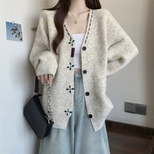 Real time shooting of plus size new high-end mid to long V-neck loose and versatile cardigan jacket Korean retro style sweater jacket