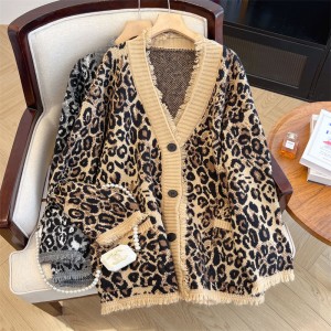 Real time shooting of plus size women's new leopard print contrasting color V-neck single breasted fringed long sleeved lazy style fashionable sweater jacket