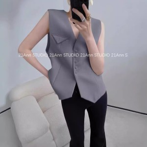 2024 Spring and Autumn New Suit Vest Women's Sleeveless Versatile Tank Top, niche high-end design sense, slimming vest for women outside