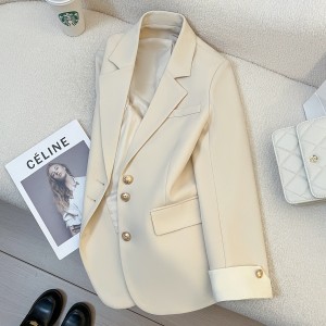 Cream colored suit jacket for women, 2024 spring new Korean version design, niche fashion temperament, commuting small suit