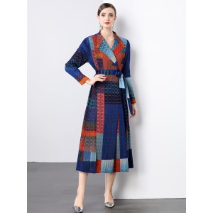 Factory direct sales of Miyake pleated early autumn pleated loose plus size printed outerwear