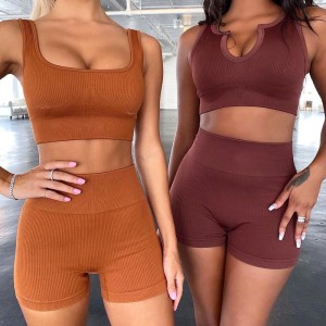 New European and American Ins seamless knitted sexy sports short sleeved shorts yoga suit yoga set for women