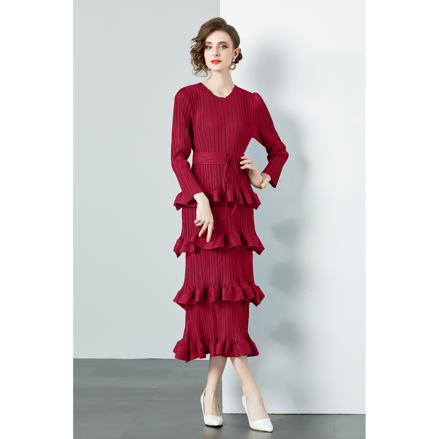 Miyake Autumn's new high-end light luxury niche ruffle edge pleated cake skirt, heavy-duty pleated slim fit long dress