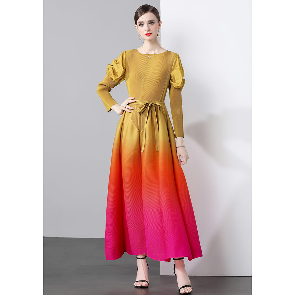 Factory direct sales of Miyake pleated heavy industry, color changing, spliced pleated dress