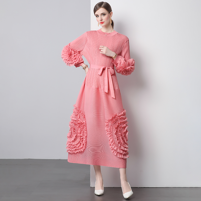 Miyake's new pleated high-end fashion lace elegant temperament lace up bubble sleeves high waist design sense dress for women