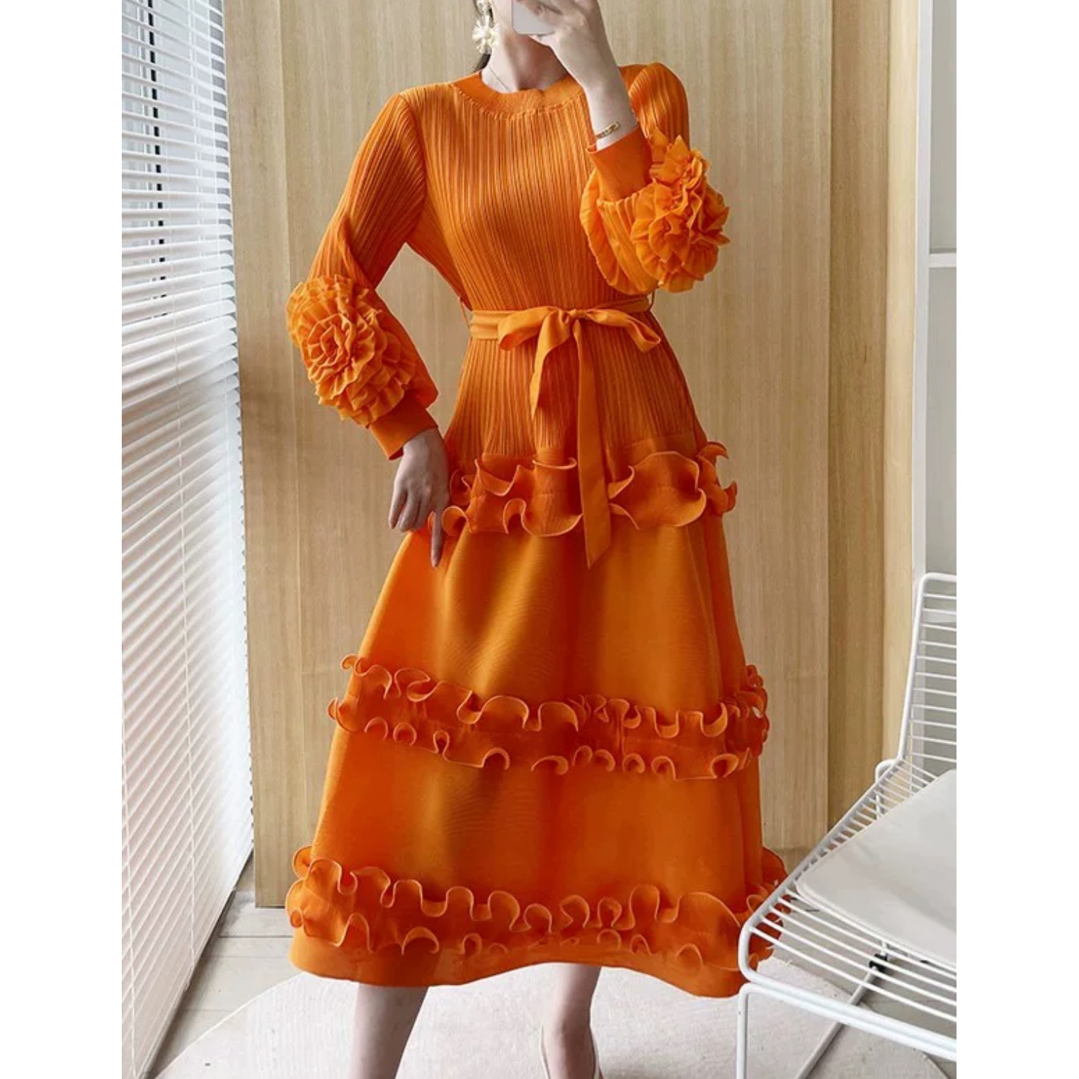 Foreign trade Miyake autumn women's dress design sense niche lace bubble sleeves lace up mid length dress pleated skirt