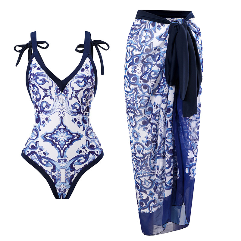 Langqi 2023 European and American foreign trade new two-piece one-piece swimsuit with skirt, popular online live broadcast, anti light out swimsuit