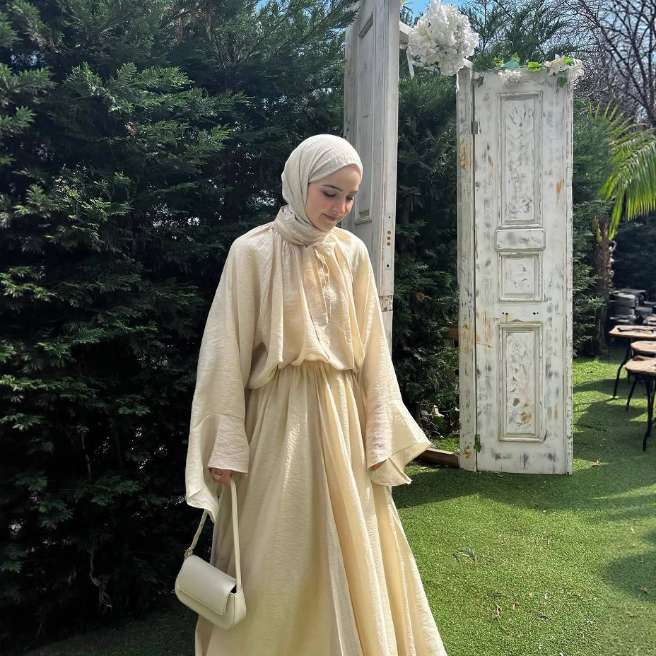 Middle East Cross border Women's Clothing 2025 Spring New Style High end Loose Horn Sleeve Top Big Swing Half body Skirt Set