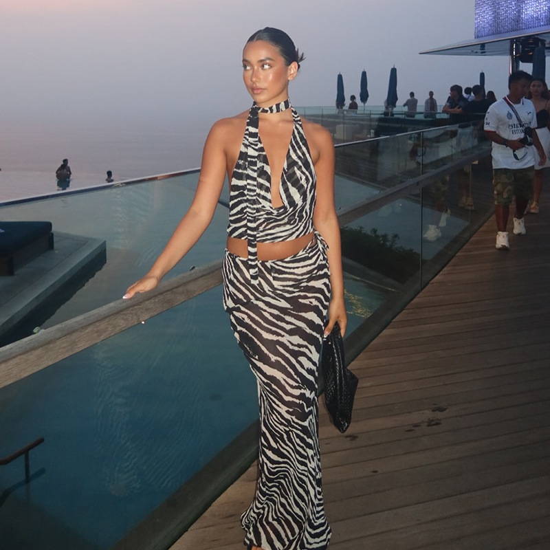JY25047PFO Amazon sexy hanging neck backless long skirt set animal pattern temperament spicy girl two-piece set for women