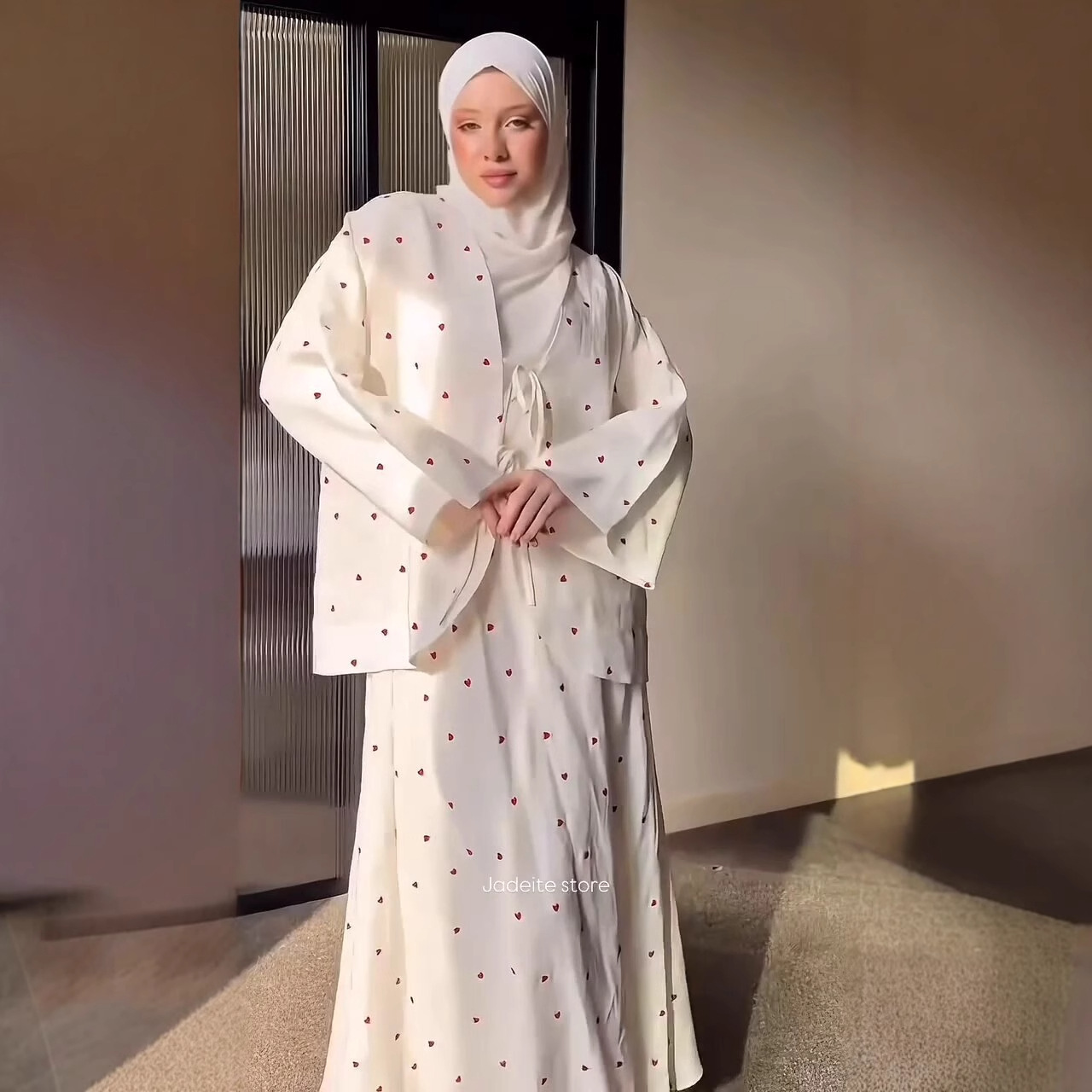 Middle East Arab Cross border Women's Clothing 2025 New Fashionable Loose Lace Printed Cardigan Coat Half Skirt Set