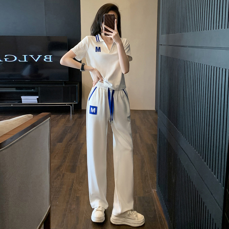 Internet celebrity Xiaoxiangfeng polo collar short sleeved casual sports set for women's summer 2024 dance square dance two-piece set