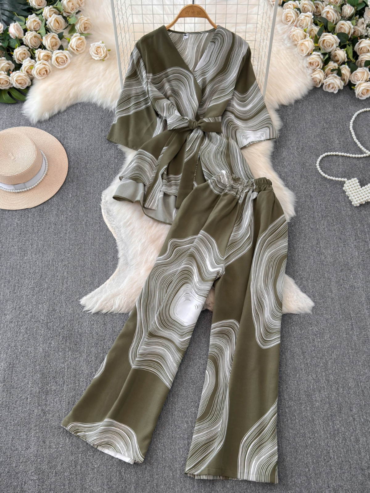 2025 New Fashionable Summer Set, Female Niche Design, Sister Explosive Street Top+High Waist Wide Leg Pants Two Piece Set