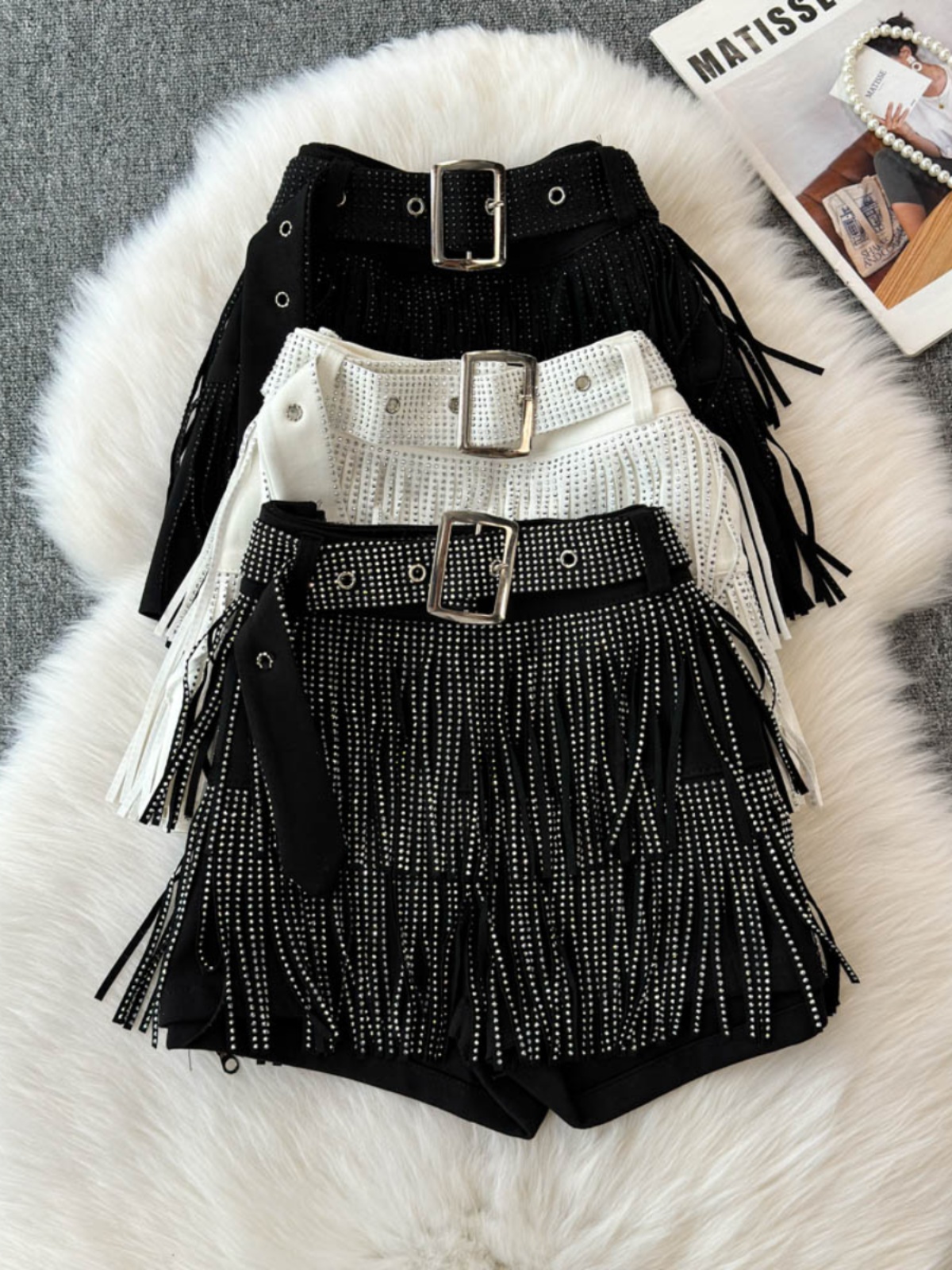 Women's tassel shorts with diamond studded black new Korean version fashionable and sexy mid waist trendy dance denim hot pants for outerwear trend