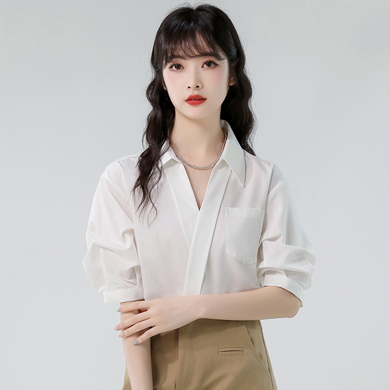 Summer new style collar with beveled sleeves French short sleeved shirt for women, simple and versatile commuting white shirt