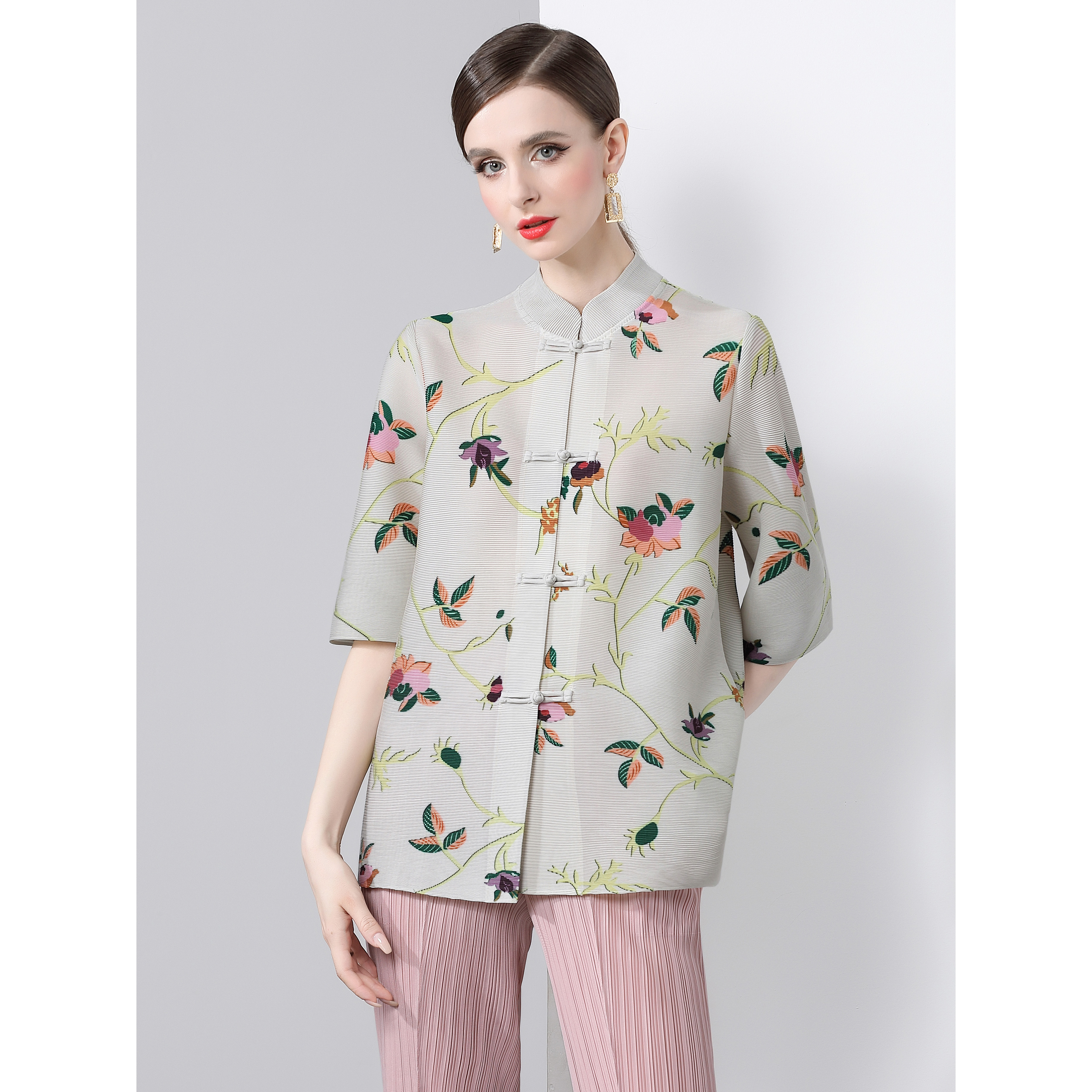 Spot Miyake style pleated top for women, Xia Chenghuan Ji, He Saifei, same printed shirt, loose mom outfit