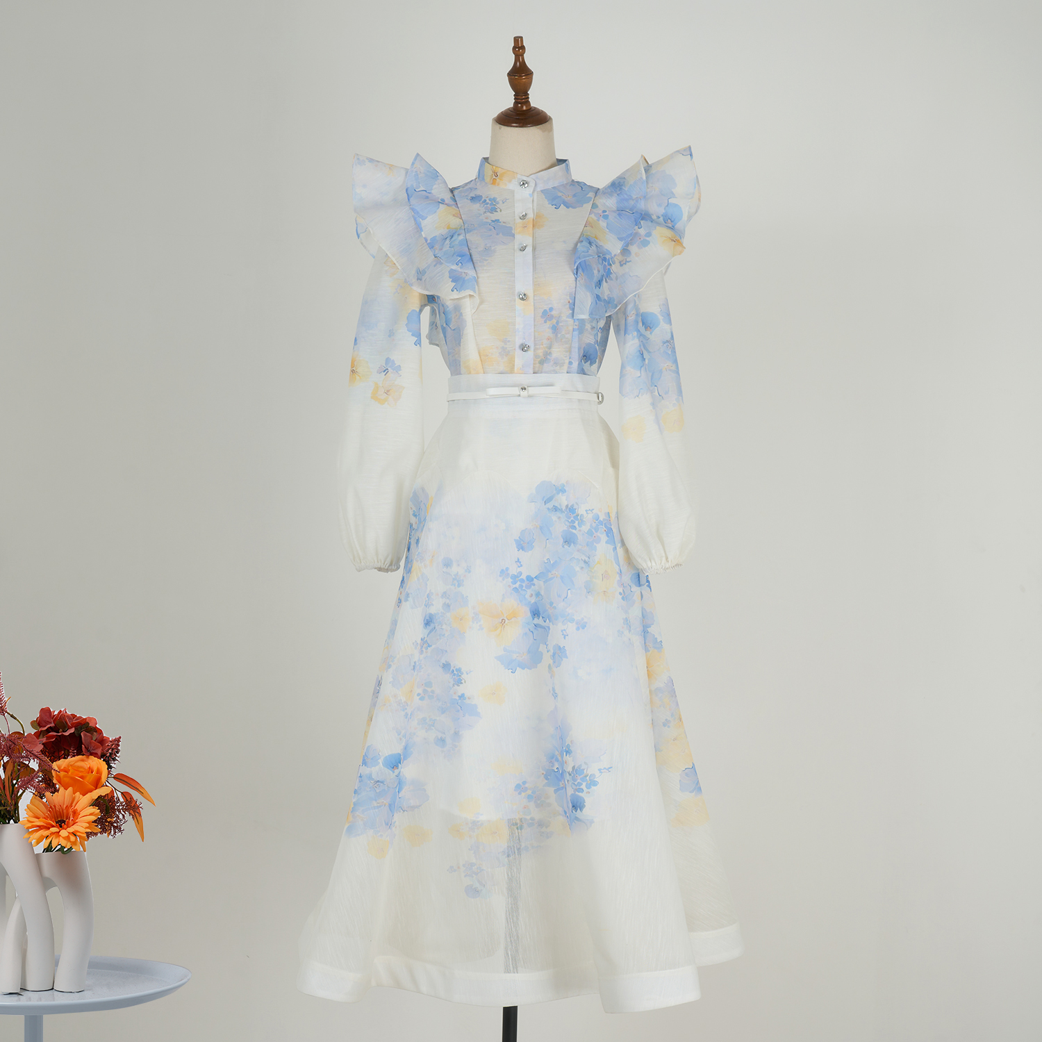 Real time spot European spring and summer new item heavy craft ruffled lantern sleeve shirt+large skirt set