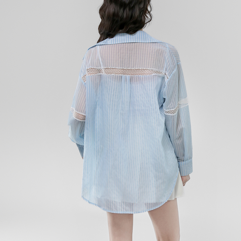 Lace hollow out lazy style~Loose white sunscreen shirt for women, summer thin ice silk shirt jacket