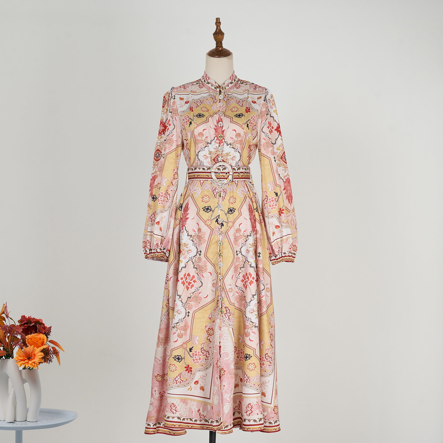 Real time stock of 2025 spring and summer vacation new linen multi-color lantern sleeve splicing with belt long dress