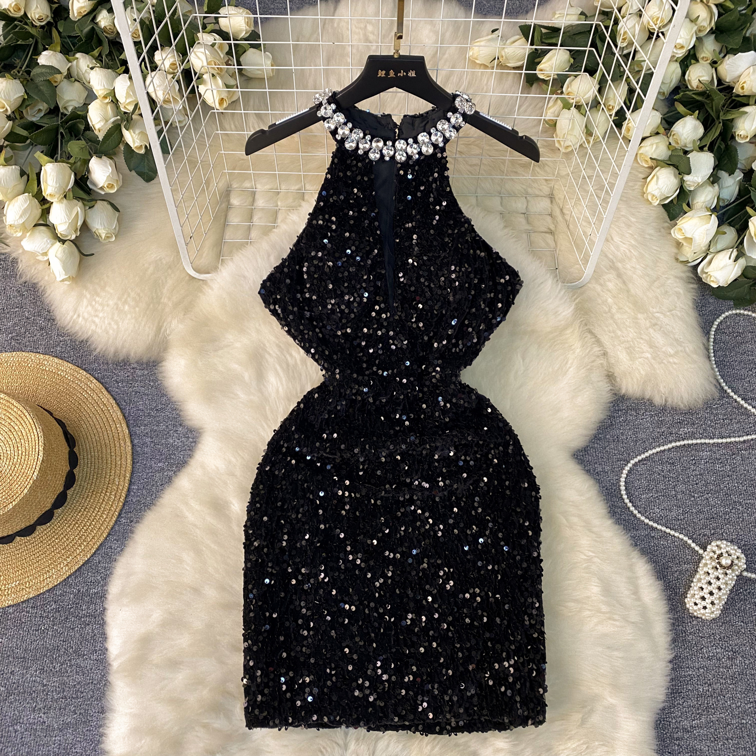 Light luxury heiress style hanging neck dress, women's summer sequin inlaid diamond design, niche socialite temperament, hip hugging skirt
