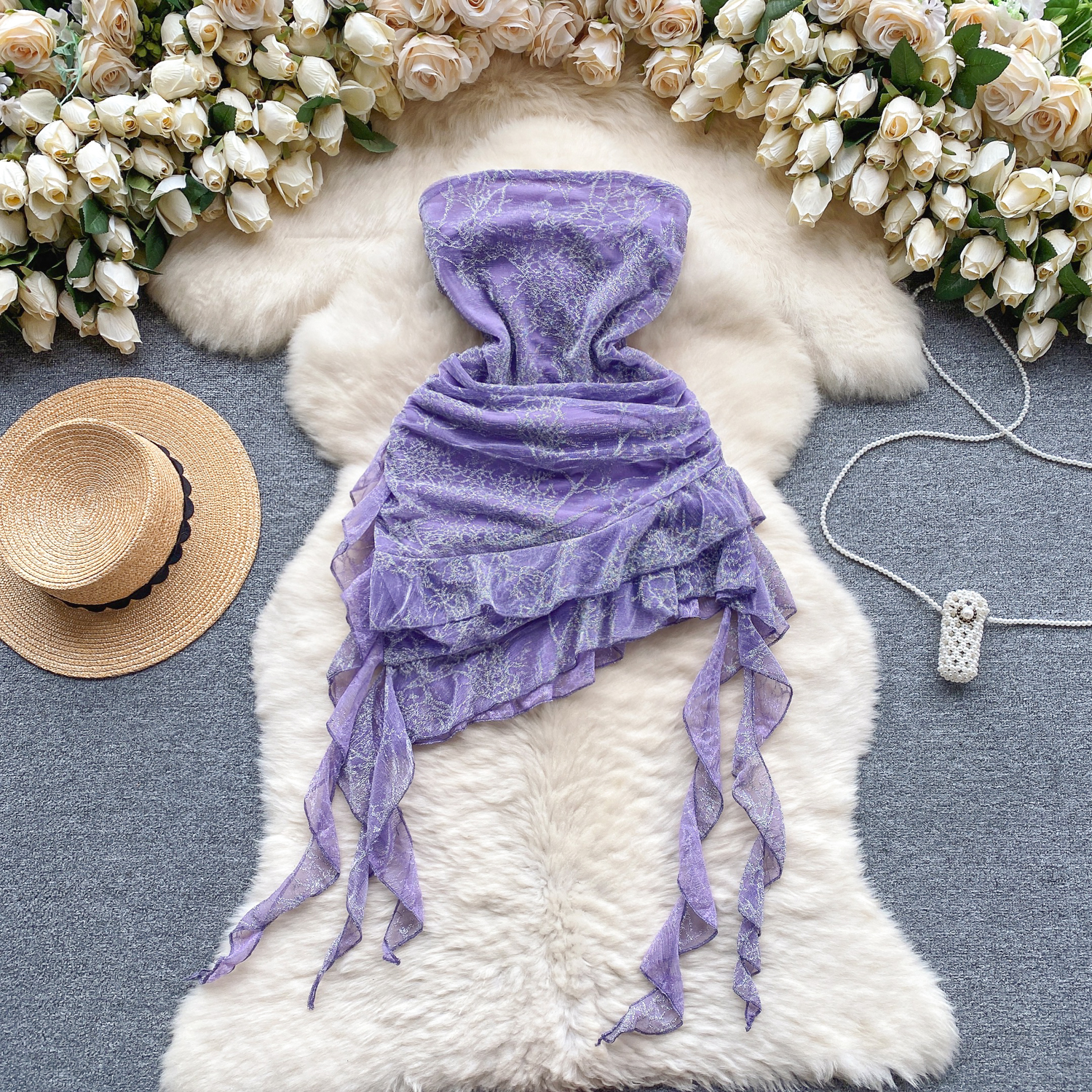 European and American sweet, cool, spicy girl style sexy dress with female design sense, ruffled edge short irregular skirt, strapless dress