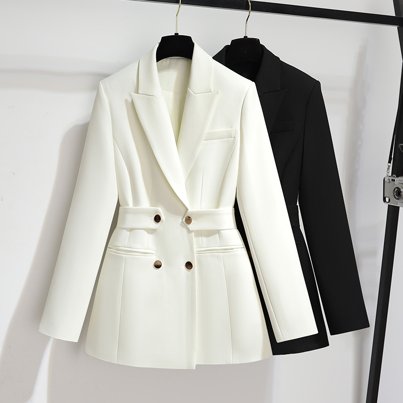 Suit jacket for women in the spring and autumn of 2025, with a new design that accentuates a slim waist and a fashionable double breasted style. A small suit top